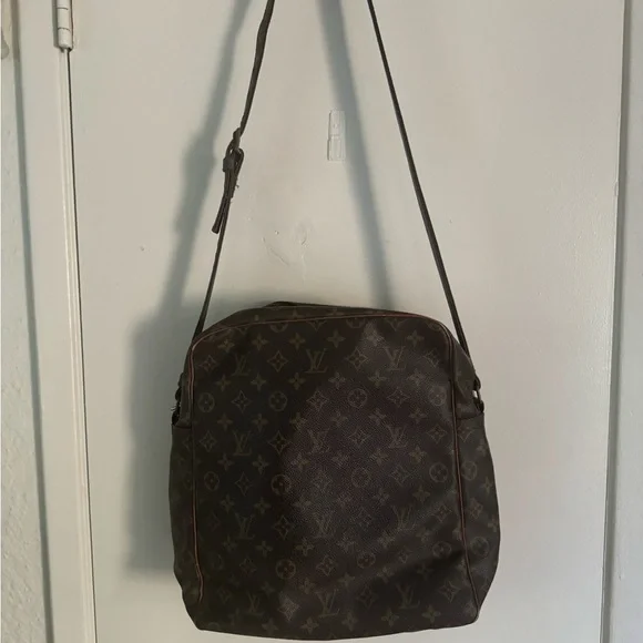 Louis Vuitton Brown Monogram Messenger Bag - Picture 7 of 10